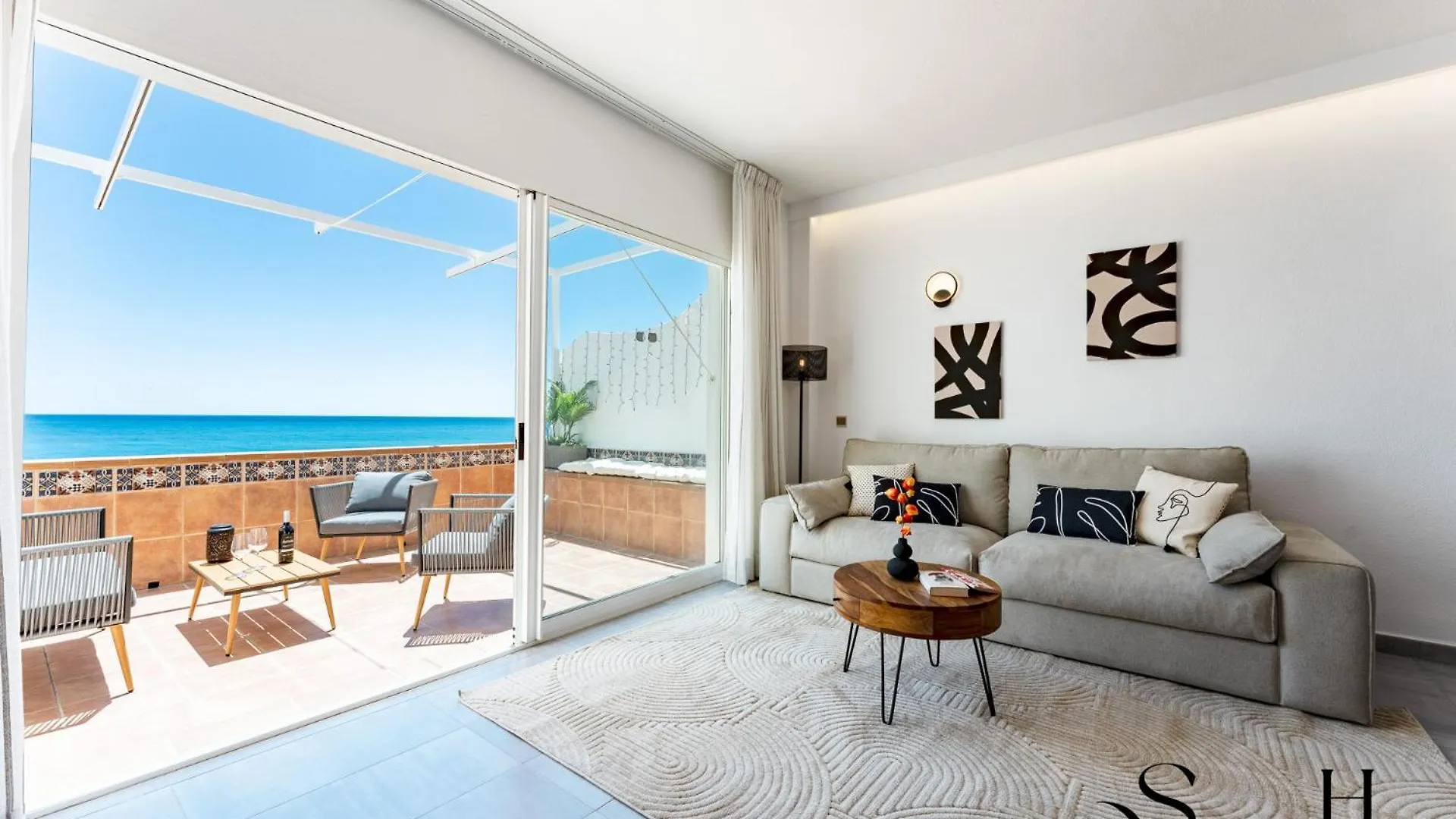 2Bed Beach Apartment , First Line Lux Benalmadena