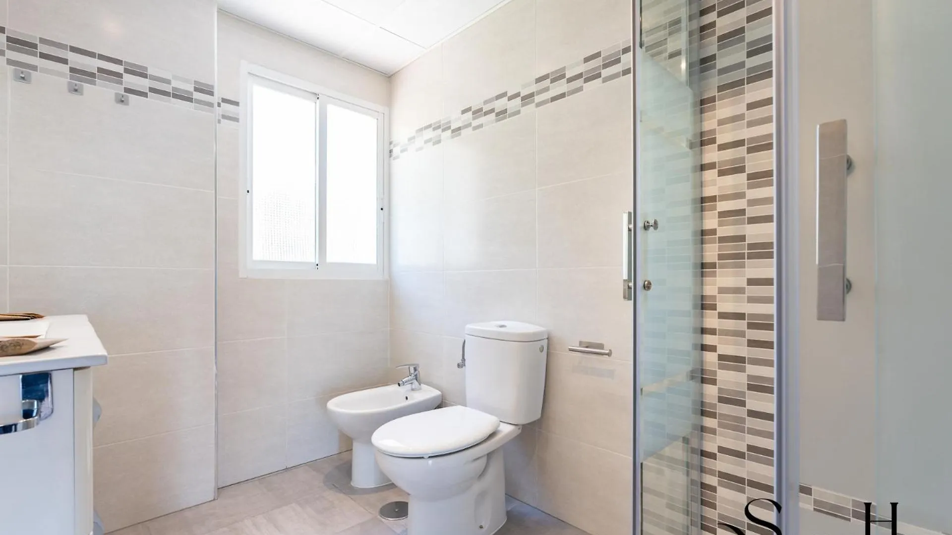 2Bed Beach Apartment , First Line Lux Benalmadena