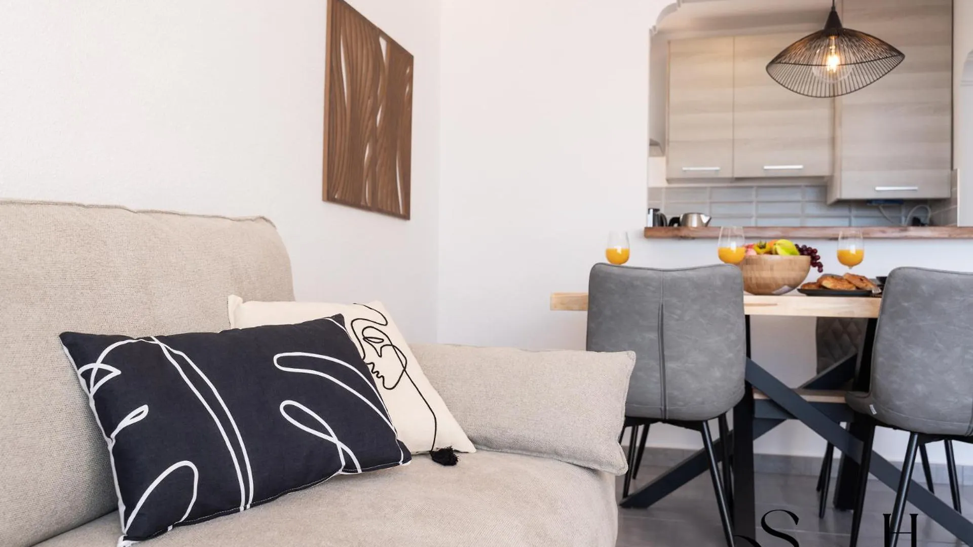 2Bed Beach Apartment , First Line Lux Benalmadena