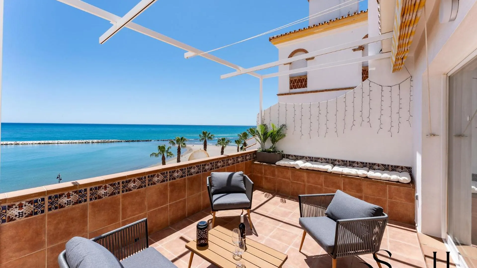 2Bed Beach Apartment , First Line Lux Benalmadena