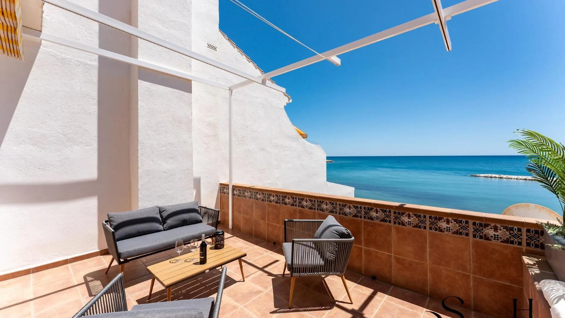 2Bed Beach Apartment , First Line Lux Benalmadena Spain